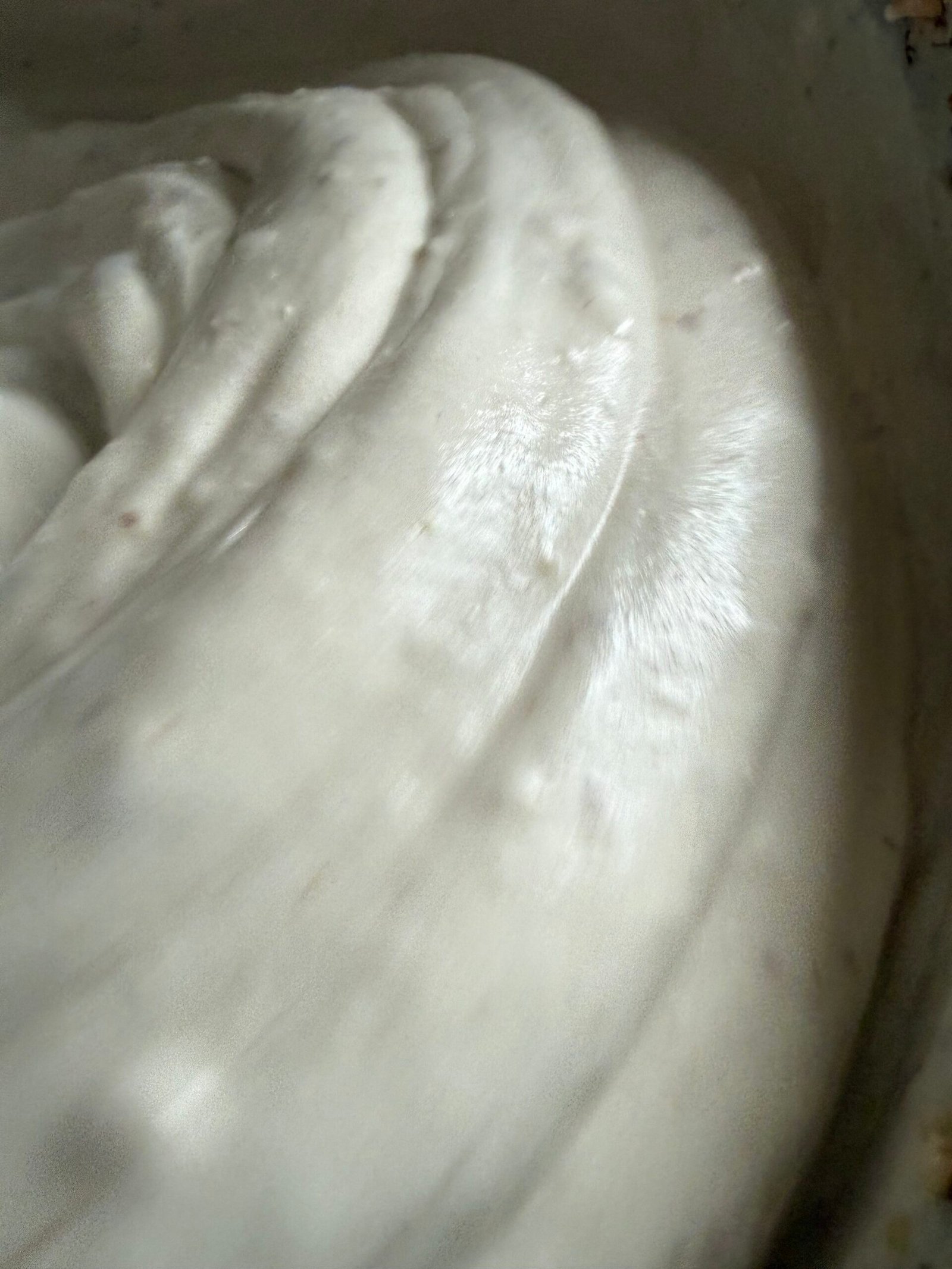 Crème de nougat MielDélice en préparation dans le batteur