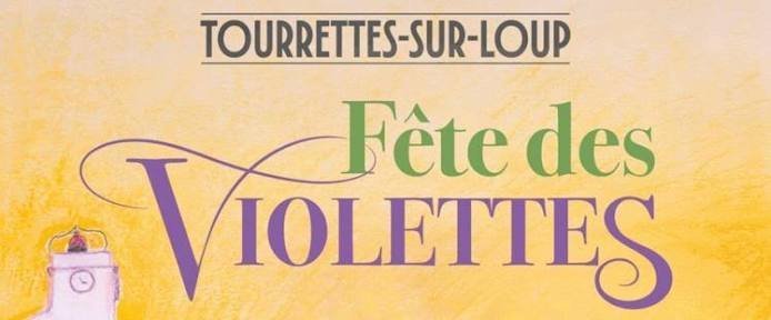 Décoration de la Fête des Violettes dans le village de Tourrettes-sur-Loup
